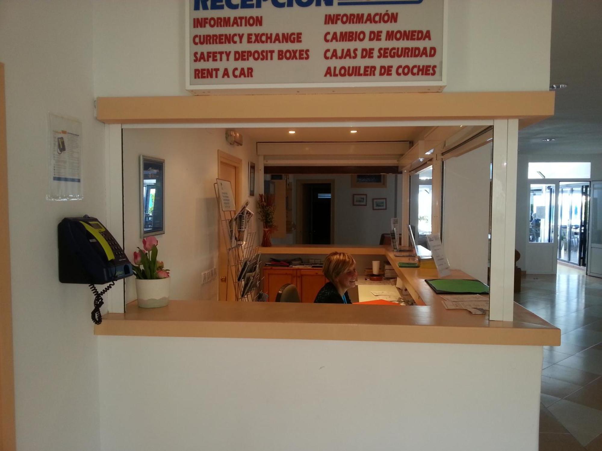 Apartamentos Vistamar Санто Томас Экстерьер фото