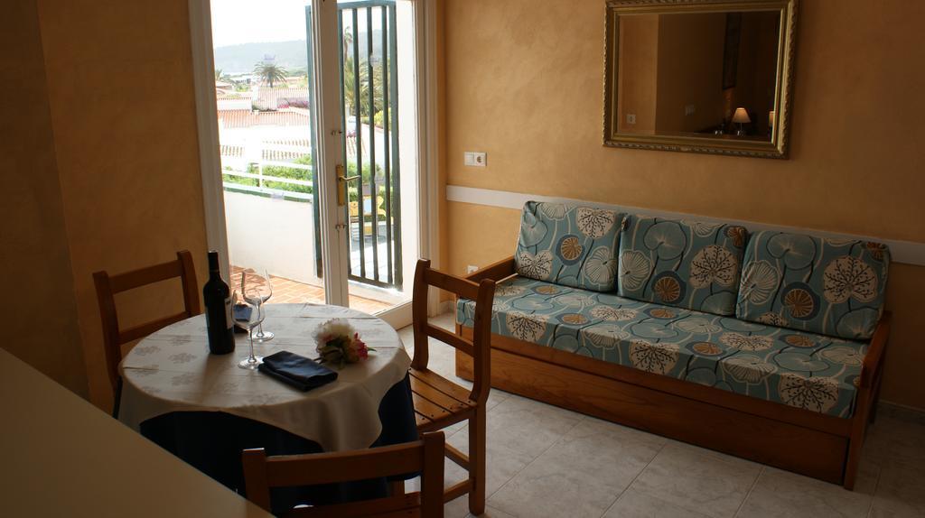 Apartamentos Vistamar Санто Томас Экстерьер фото
